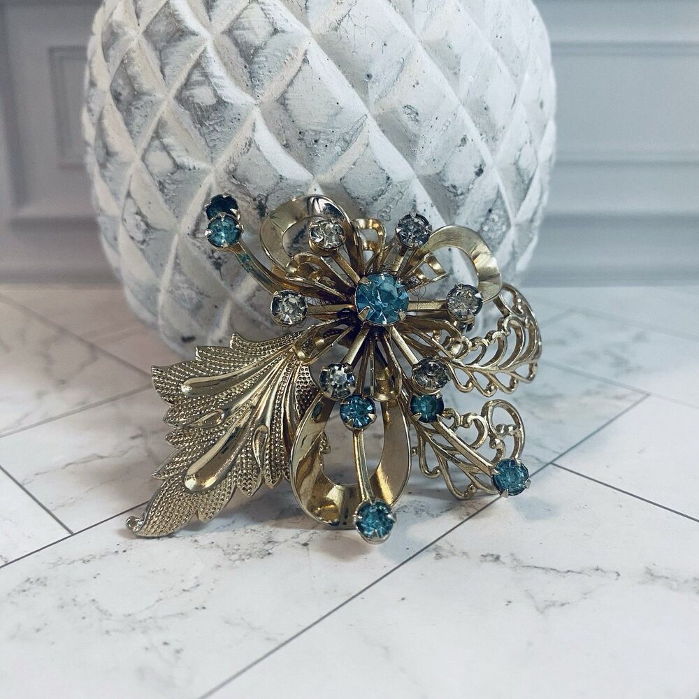 Vintage 1940s 50s Aqua Blue Clear Rhinestone Floral Spray Brooch Gold Tone
